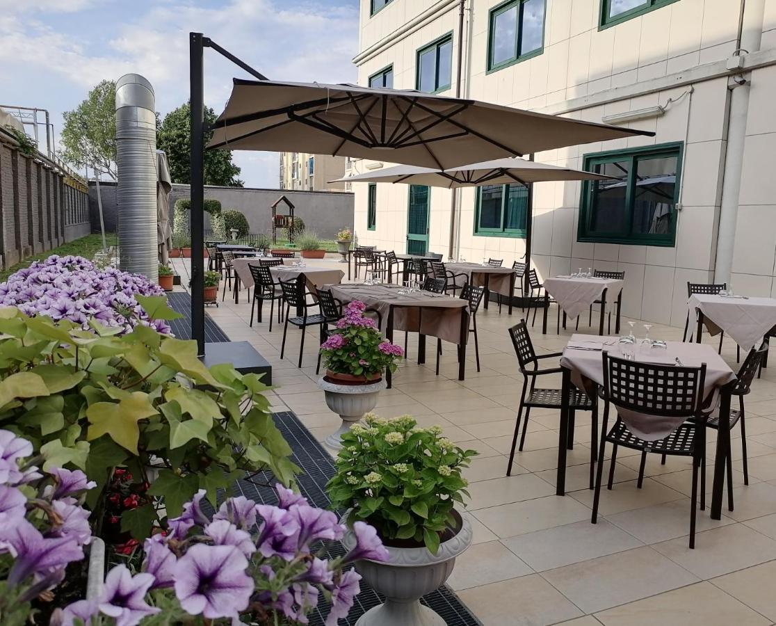 Hotel Parisi Nichelino Luaran gambar