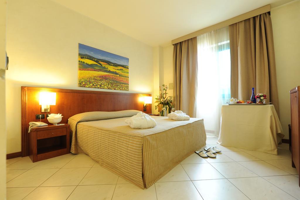 Hotel Parisi Nichelino Luaran gambar