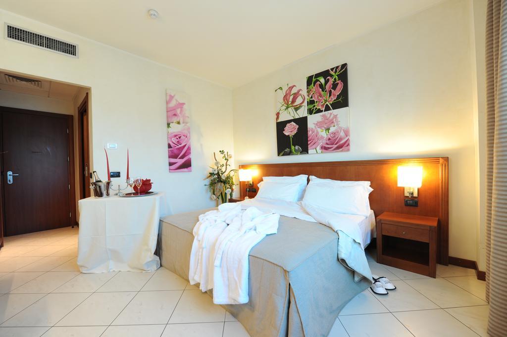 Hotel Parisi Nichelino Luaran gambar