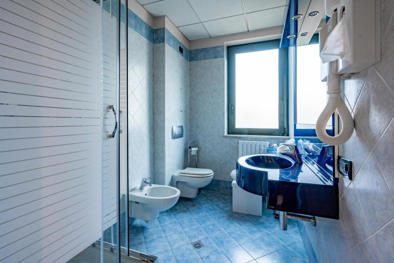 Hotel Parisi Nichelino Luaran gambar