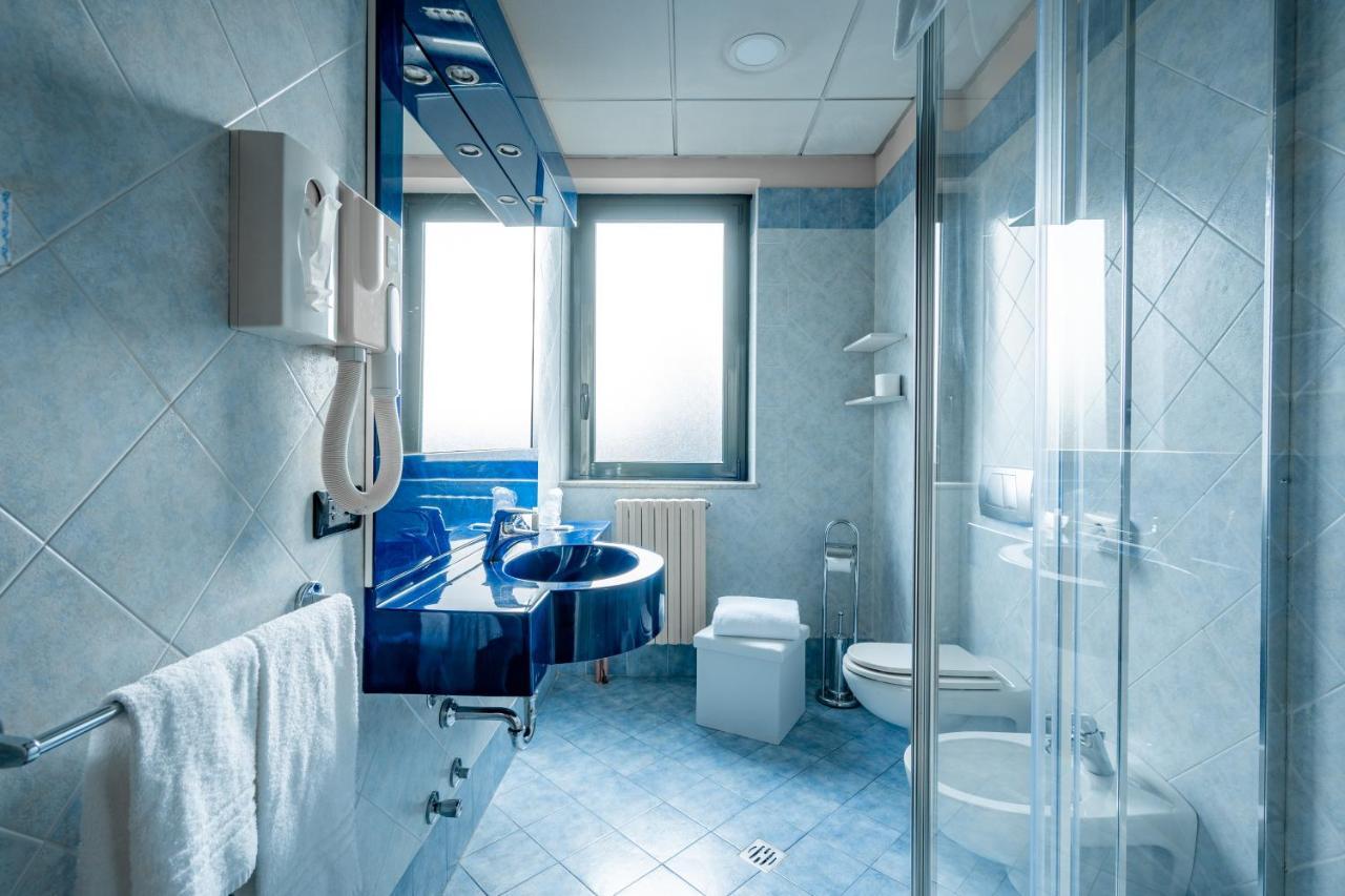 Hotel Parisi Nichelino Luaran gambar