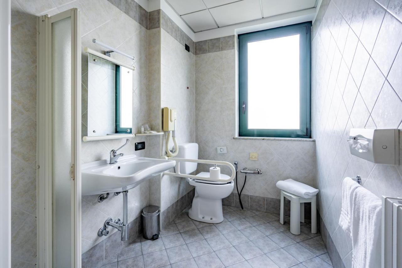 Hotel Parisi Nichelino Luaran gambar